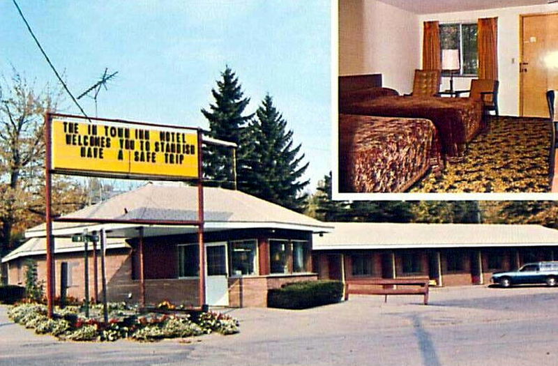 In Town Inn Motel (Northern Trails Motel) - Postcard